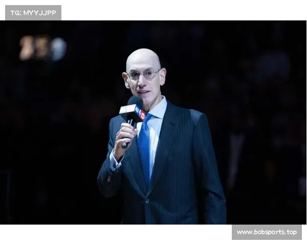 萧华称今年全明星是失败 KD回应称网上反馈已很直白 萧华称今年全明星是失败 KD回应称网上反馈已很直白