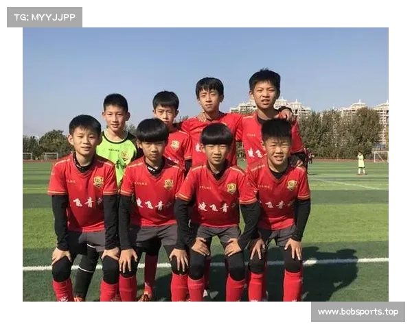 伊布高度评价小威廉姆斯称其为未来之星期待他带领球队走向辉煌 伊布高度评价小威廉姆斯称其为未来之星期待他带领球队走向辉煌